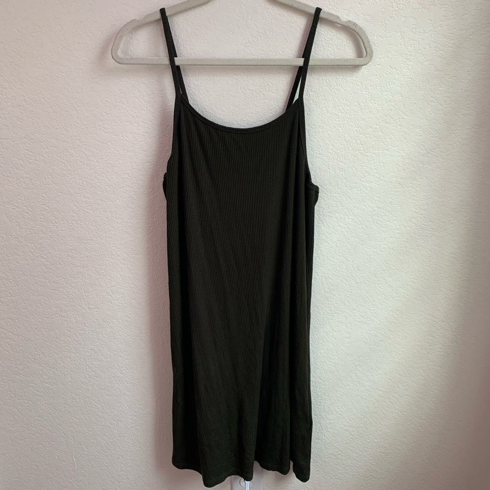 Olive Green Body-Con Midi Ribbed Dress SIZE: S/M